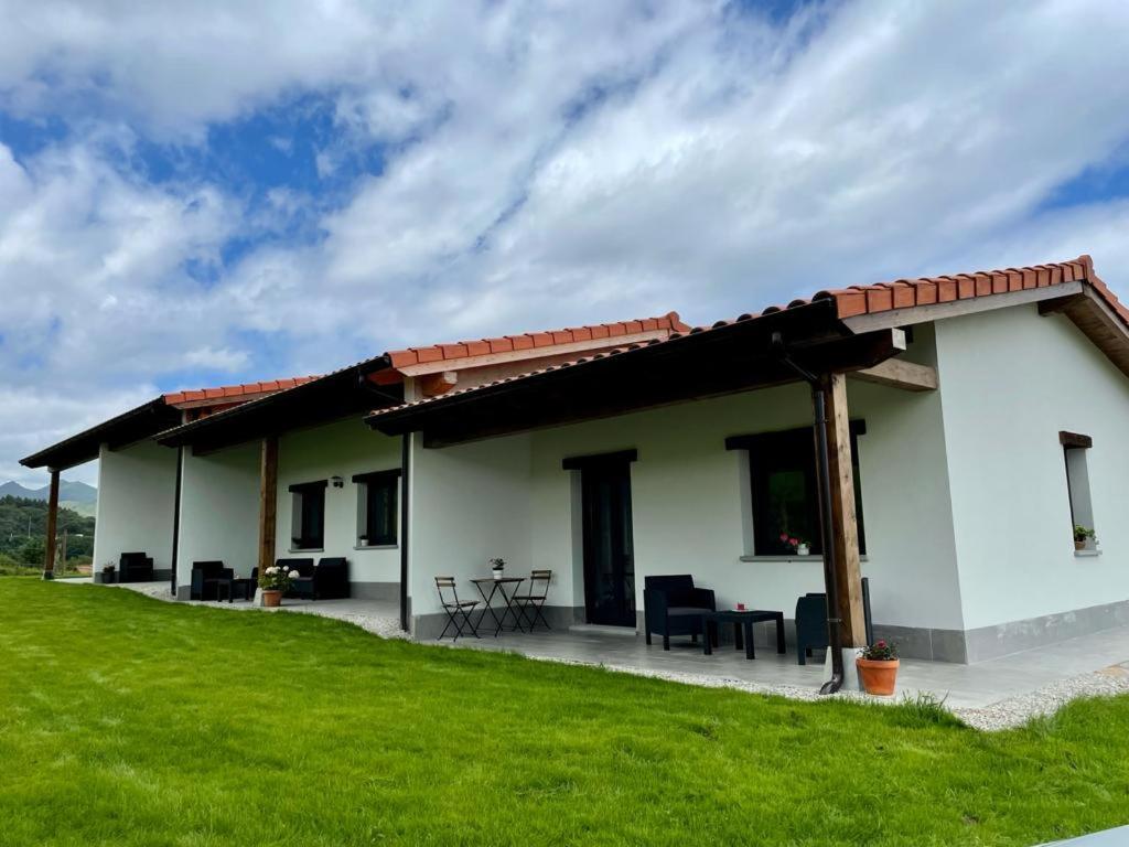 Apartamentos Los Manzanos ริวาเดเซญา ภายนอก รูปภาพ